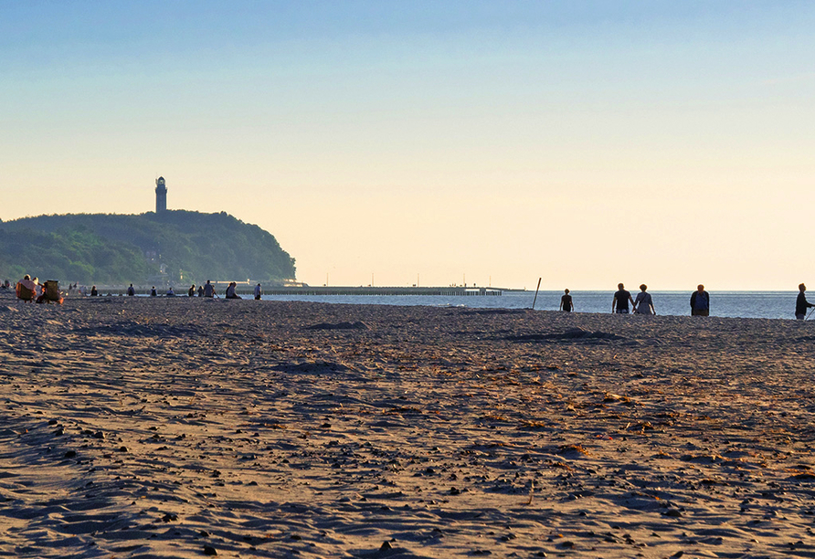 Nur rund 500 m liegen zwischen Hotel und Sandstrand.