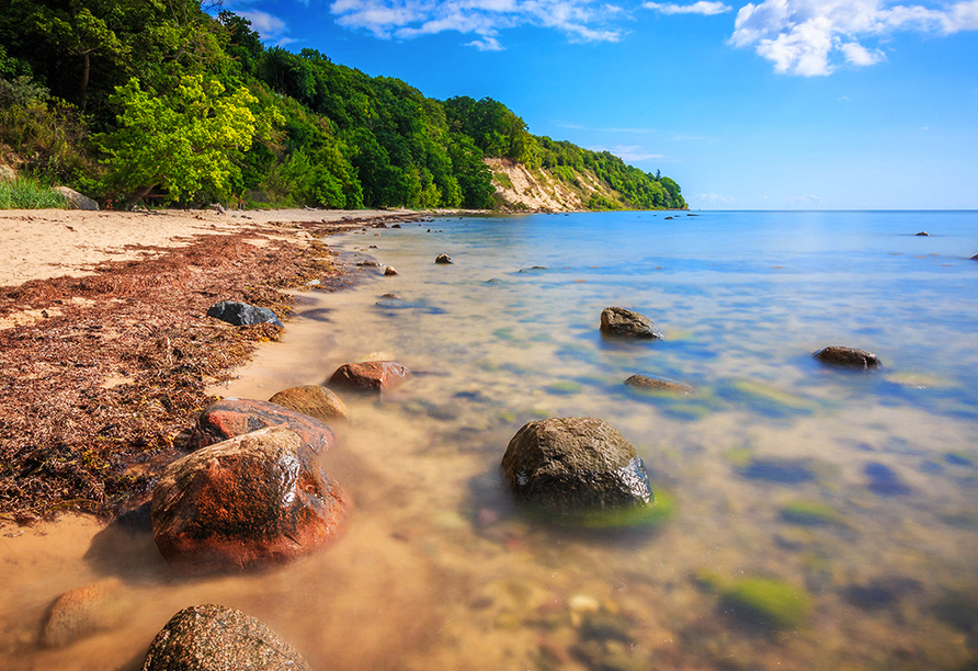 Entspannen Sie am herrlichen Strand von Göhren.