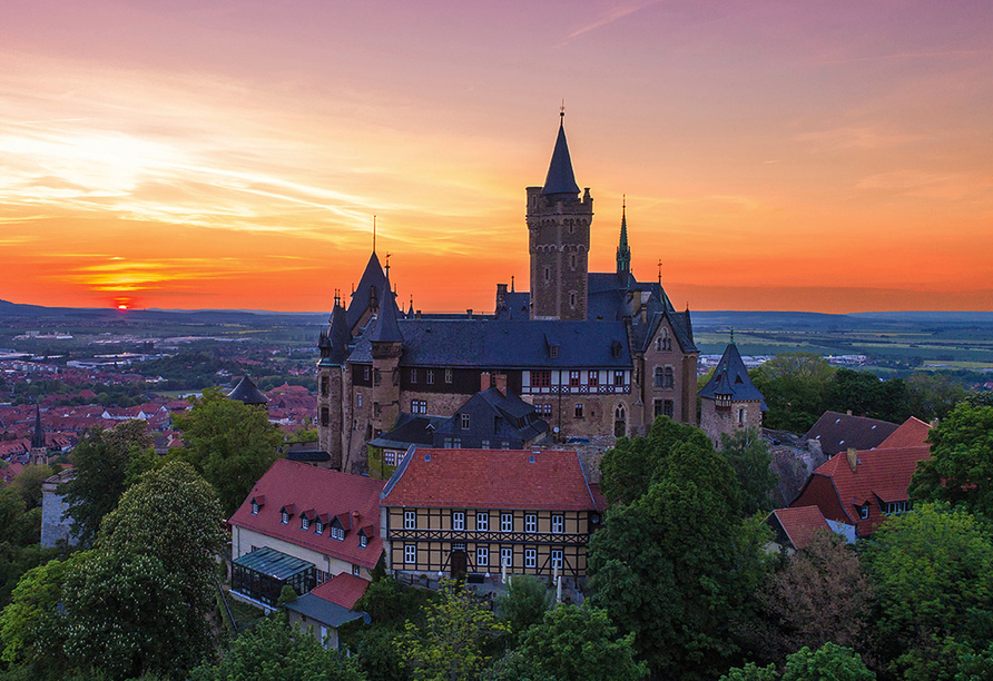 Das imposante Schloss Wernigerode erinnert an Hogwarts und ist einen Besuch wert.