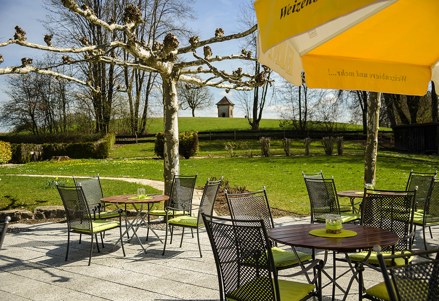 Die Terrasse des JUFA Hotels Wangen lädt zum Verweilen ein. 