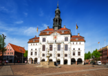 Ein Besuch in Lüneburg mit dem schmucken Rathaus lohnt sich.