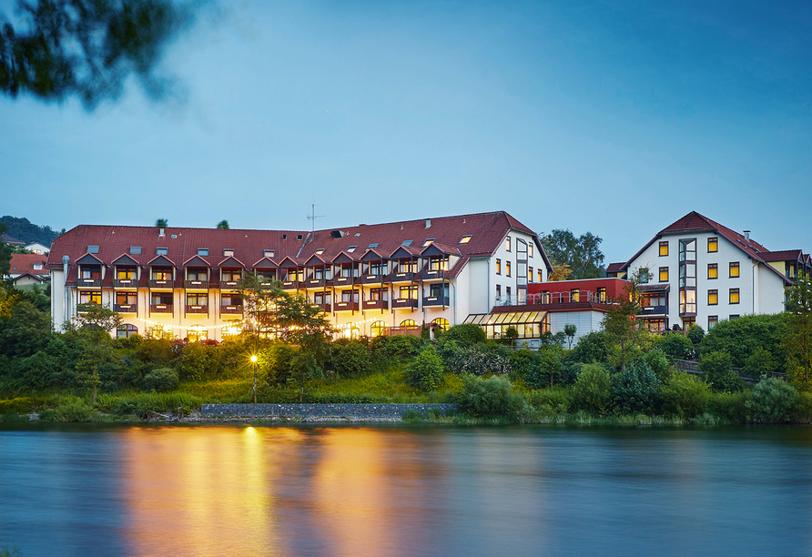 Das Göbel's Seehotel Diemelsee heißt Sie herzlich willkommen.