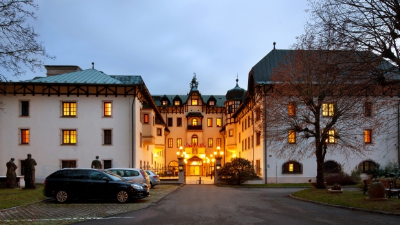 Außenansicht des Chateau Monty SPA Resort