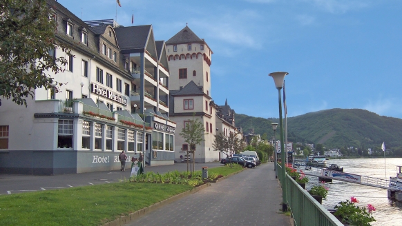 Das Hotel Rheinlust erwartet Sie direkt an der Rheinpromenade in Boppard.