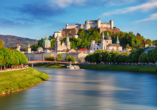 Besuchen Sie die malerische Stadt Salzburg in Österreich.