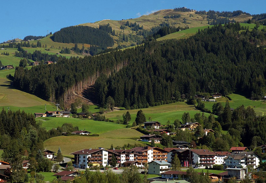 Ihr Urlaubsziel Kirchberg liegt eingebettet in den Tiroler Alpen.