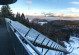 Staunen Sie über die größte Sprungschanze der Welt – die Mühlenkopfschanze in Willingen.