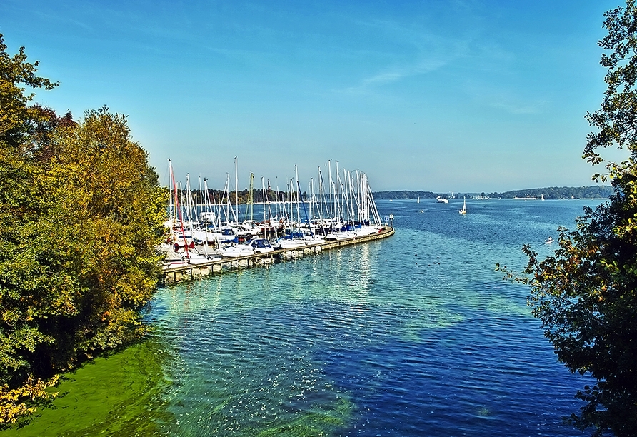 Der große Wannsee liegt nur rund 19 km von Ihrem Hotel entfernt.