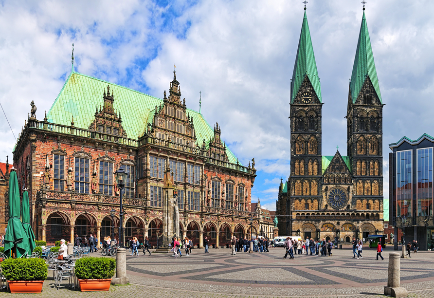 Schlendern Sie über den Bremer Marktplatz.