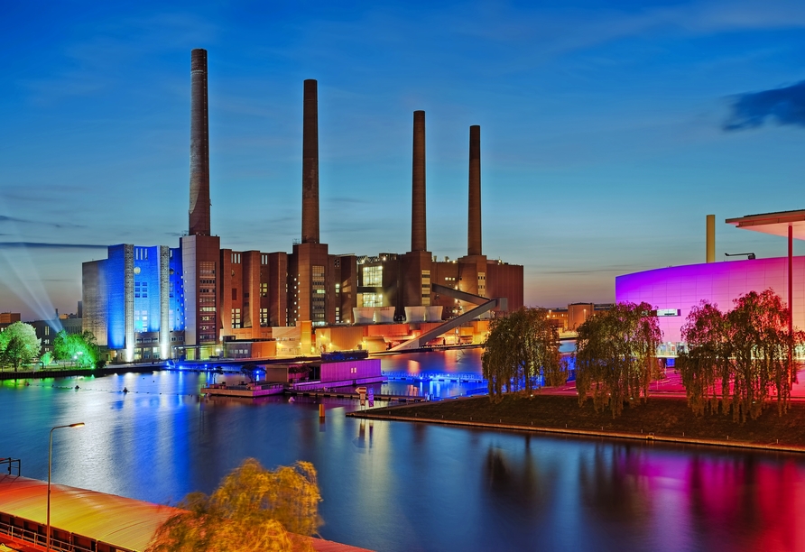 Unternehmen Sie einen Ausflug in die Autostadt Wolfsburg.