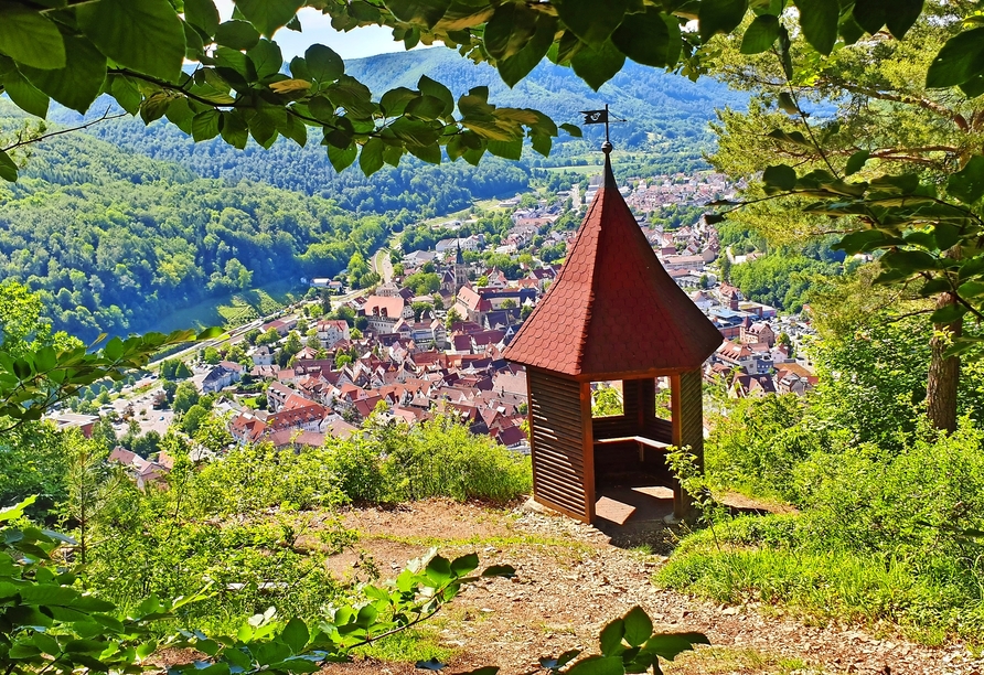 Entdecken Sie die schönsten Wanderwege rund um Bad Urach.