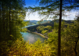 Blick auf den malerischen Diemelsee im Sauerland.