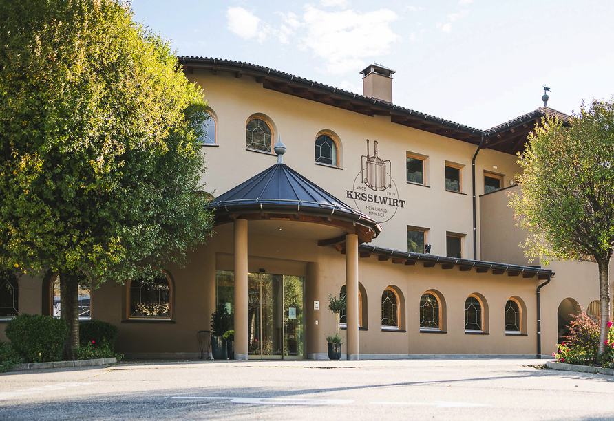 Das Hotel Kesslwirt begrüßt Sie in Südtirol.