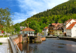 Blick auf Bad Wildbad und den Fluss Enz