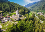 Blick auf die Burg Castello di San Michele in Ossana