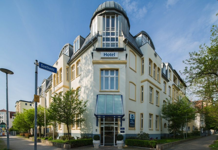 Das Best Western Hotel Geheimer Rat befindet sich in einer schönen Allee im Herzen von Magdeburg. 