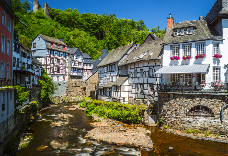 Monschau mit seinen Fachwerkhäusern ist immer einen Besuch wert.