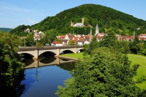 Gemünden am Main, Blick auf die Altstadt mit Fränkischer Saale