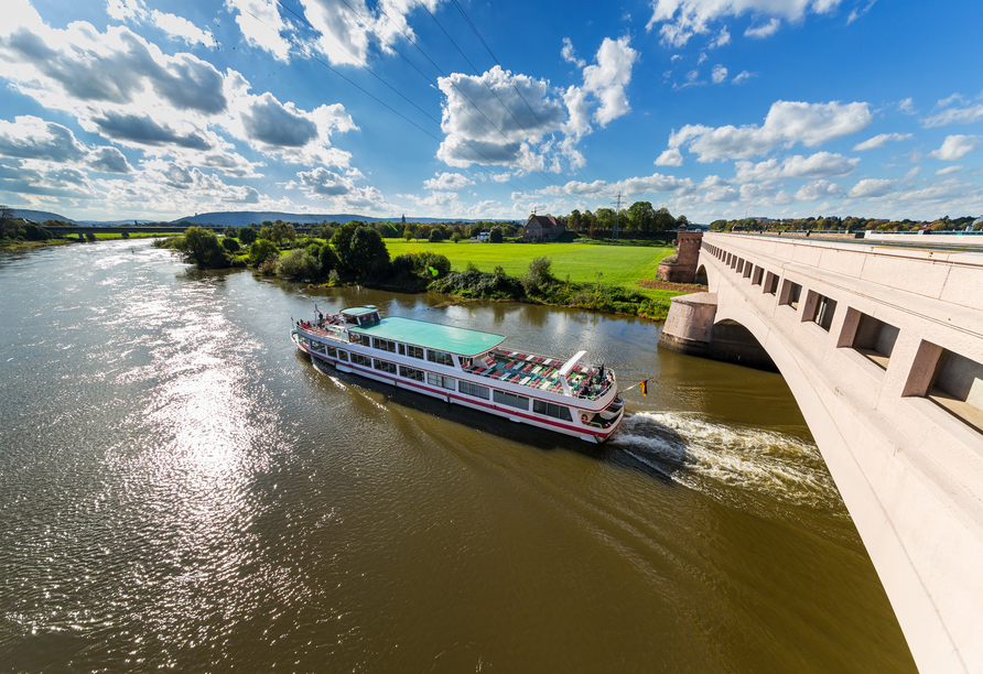 Die Weser liegt gerade einmal rund 3 km entfernt.