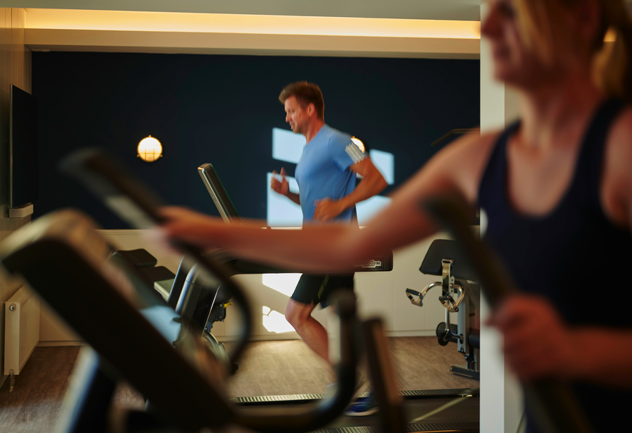 Im Fitnessraum des Hotels können Sie Sport treiben