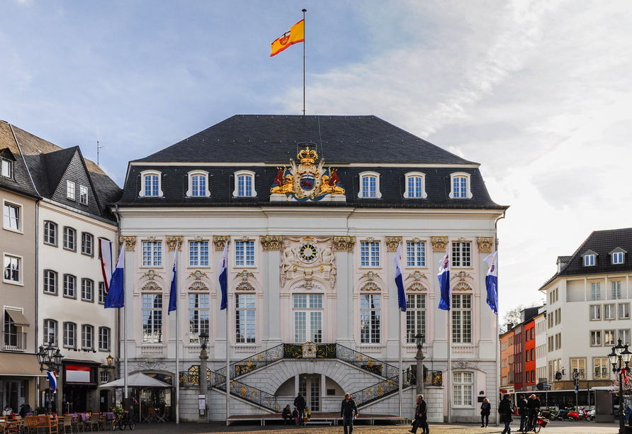 Bestaunen Sie das Alte Rathaus in Bonn.