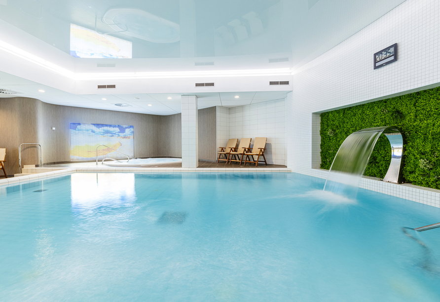 Das Hallenbad im Hotel Reitenberger Spa Medical 