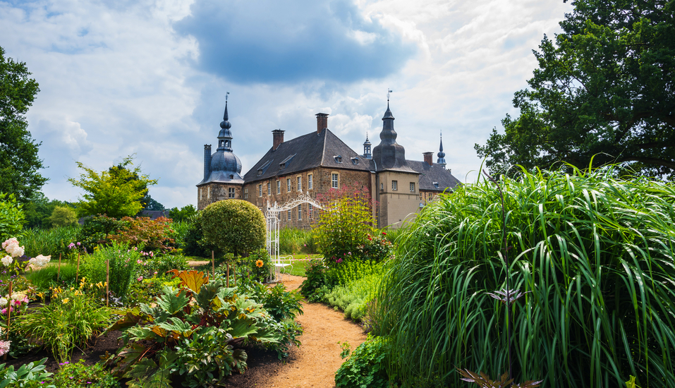 Nicht weit von Ihrem Urlaubshotel entfernt, befindet sich das Schloss Lembeck.