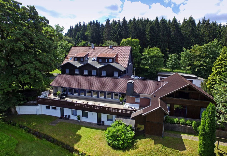 Das Hotel Mein Bergblick begrüßt Sie in idyllischer Umgebung.