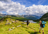 Erleben Sie die Vielfalt von Bergen, Wäldern und Seen im Trentino.