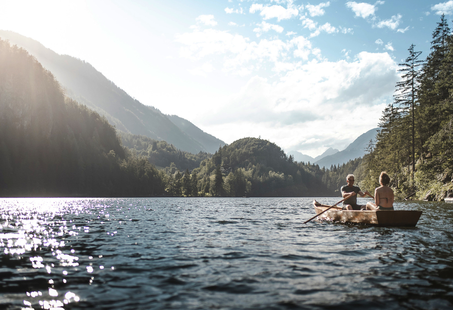 Freuen Sie sich auf Ruhe und Natur am Piburger See.