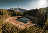 Wandern Sie durch die Auerklamm zum idyllischen Brandsee am Amberg.