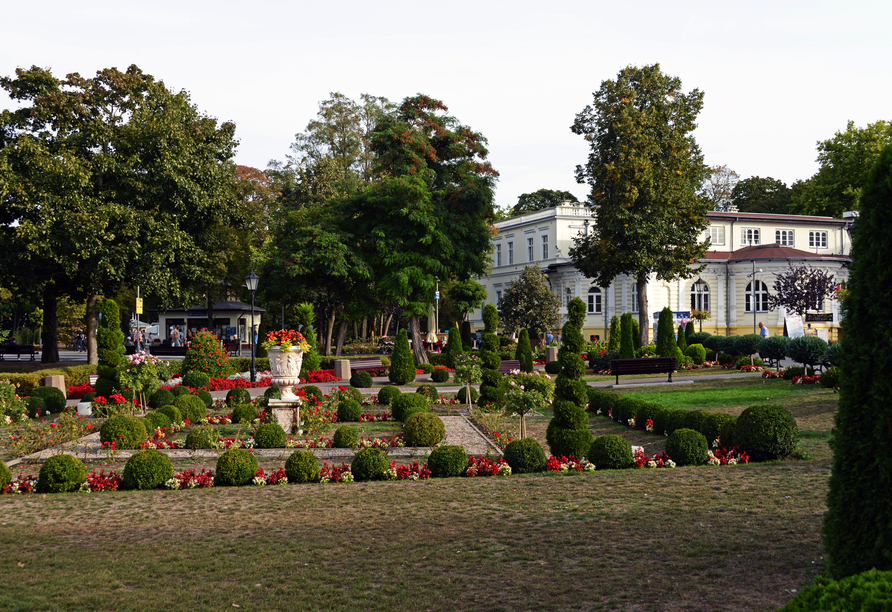 Lernen Sie den Kurpark von Misdroy als idyllische Oase kennen.