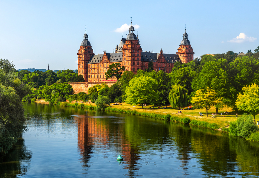 Das Schloss Johannisburg in Aschaffenburg ist einen Besuch wert.