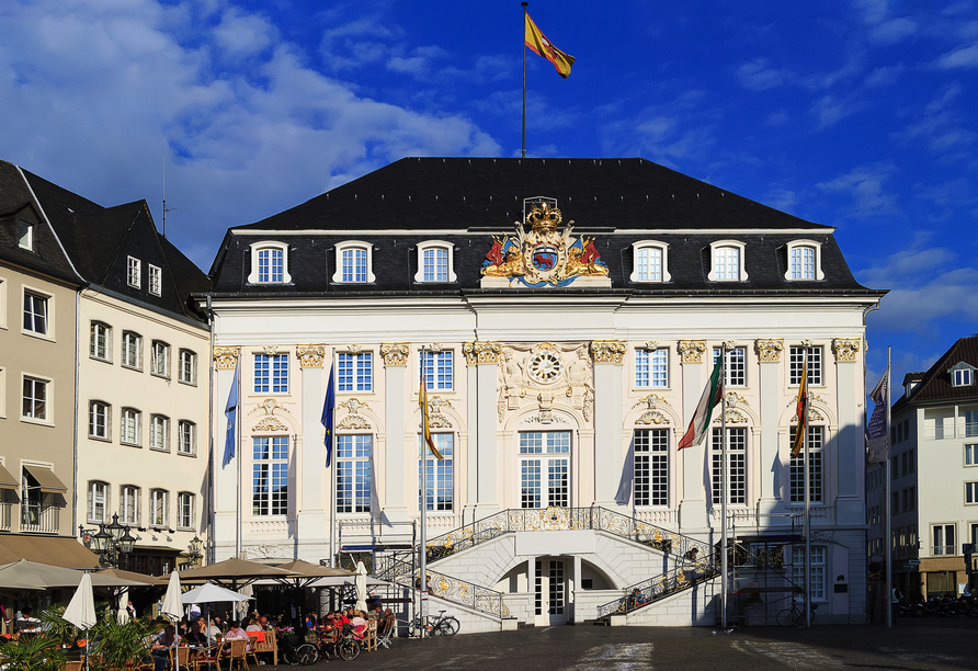 Treiben am alten Bonner Rathaus