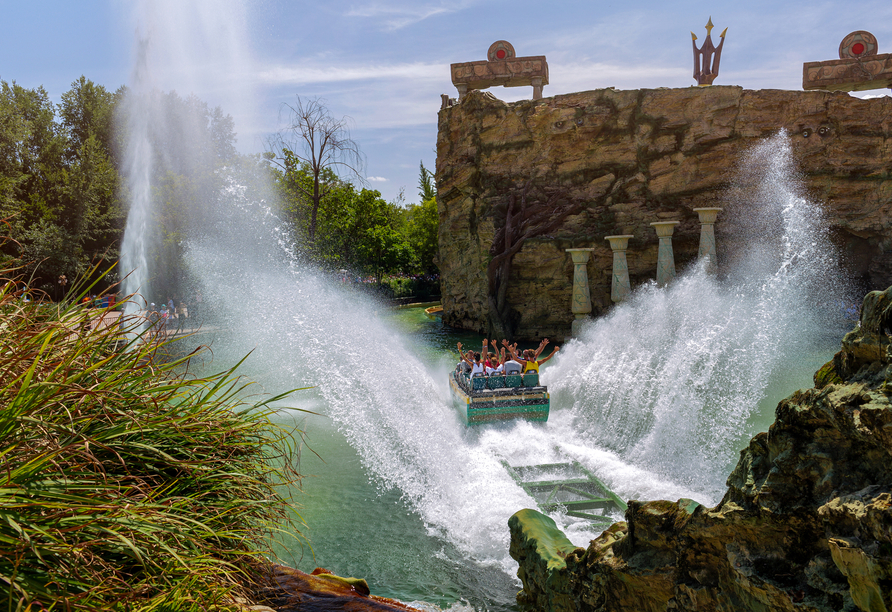 Der Freizeitpark Gardaland sorgt mit zahlreichen Attraktionen für Adrenalin und Genuss.