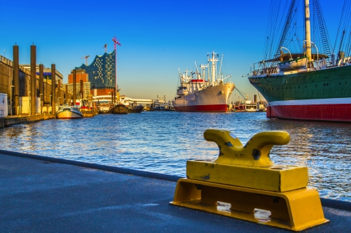 Freuen Sie sich auf eine Hafenrundfahrt in Deutschlands größtem Seehafen!