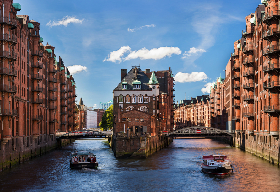 In der Speicherstadt erwarten Sie zahlreiche Sehenswürdigkeiten.