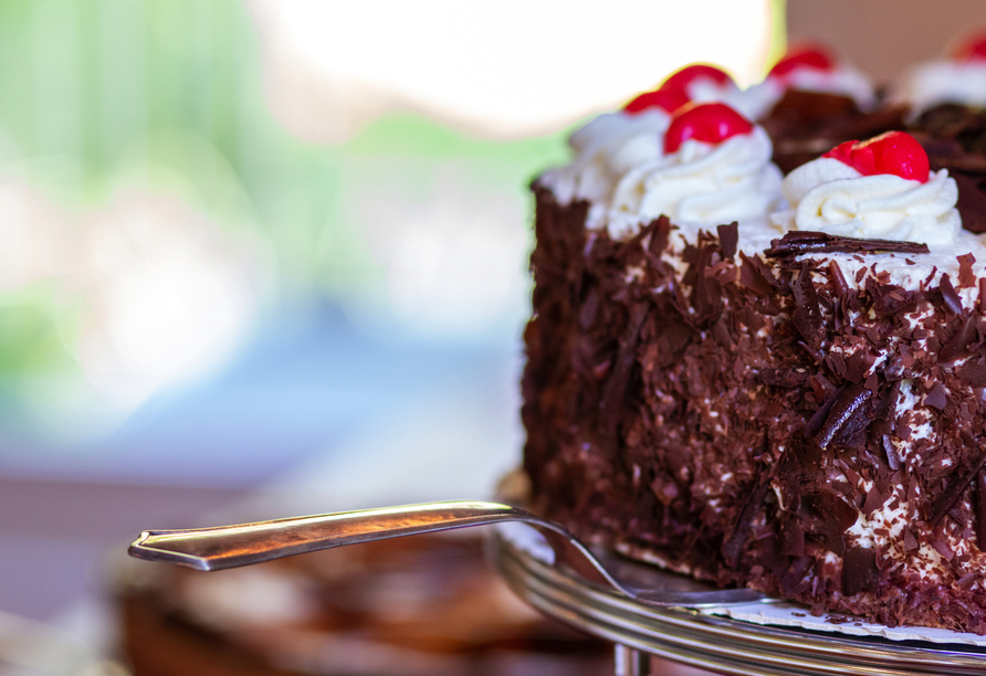 Wer kann schon bei einem Stück Schwarzwälder Kirschtorte widerstehen?