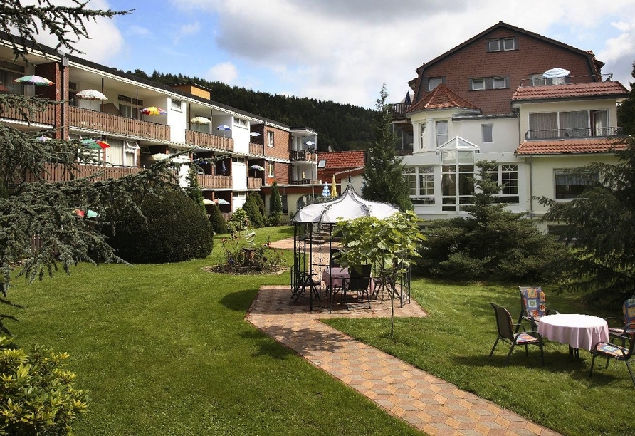 Außenansicht des Parkhotels Weber-Müller