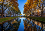 Die berühmte Königsallee in Düsseldorf ist ein echtes Highlight für Touristen.