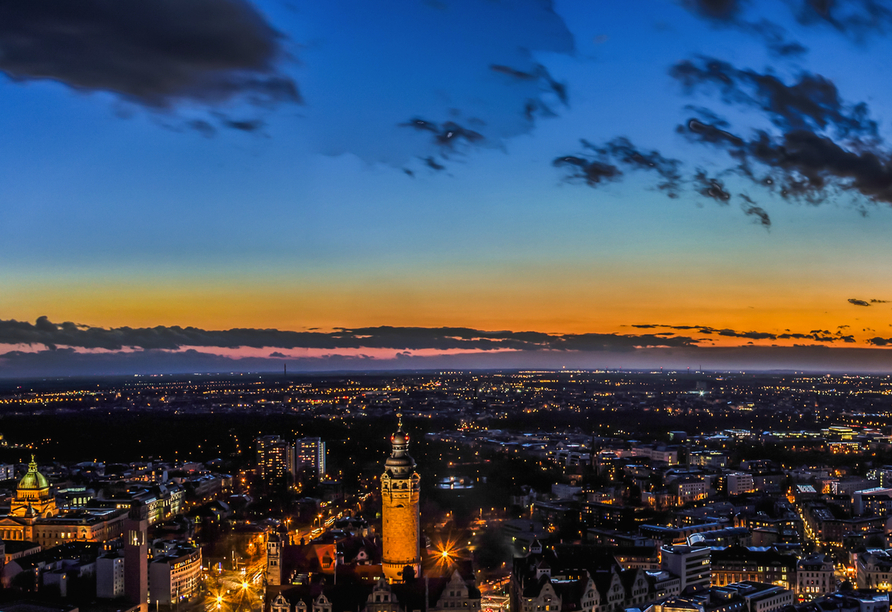 Am Abend entdecken Sie neue Seiten der Stadt.