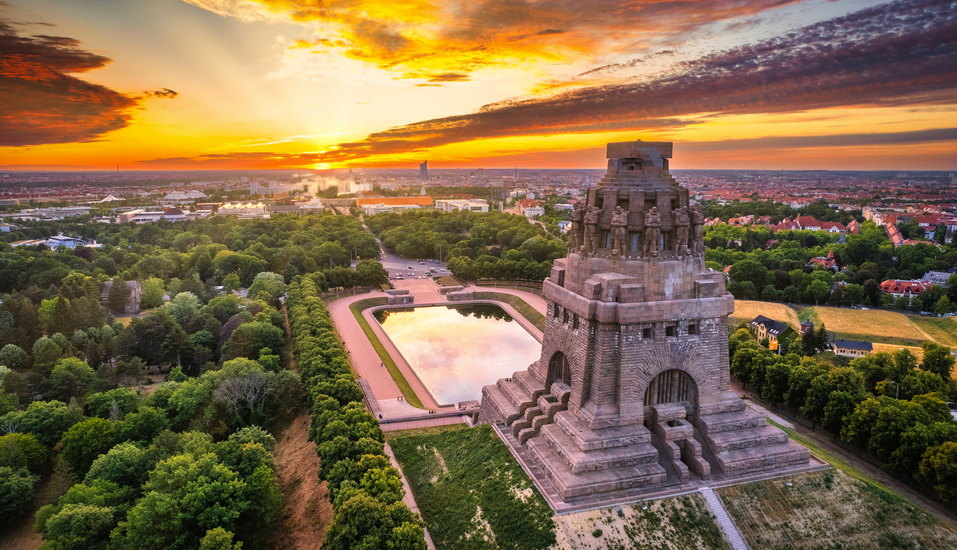 Panoramablick über Leipzig mit dem Völkerschlachtdenkmal