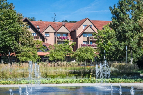 Außenansicht auf das Hotel am Kurpark in Bad Hersfeld