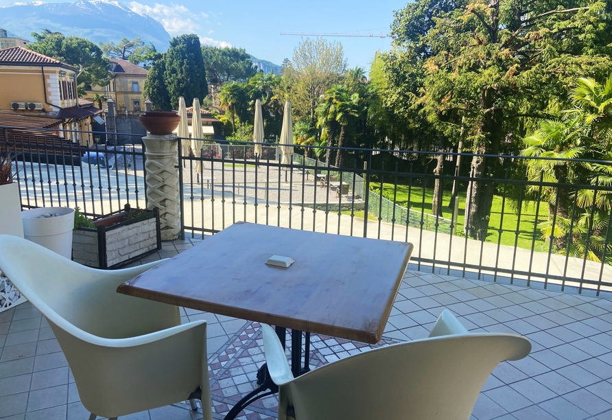 Auf dem Balkon oder Terrasse Ihres Zimmers können Sie sich erholen.