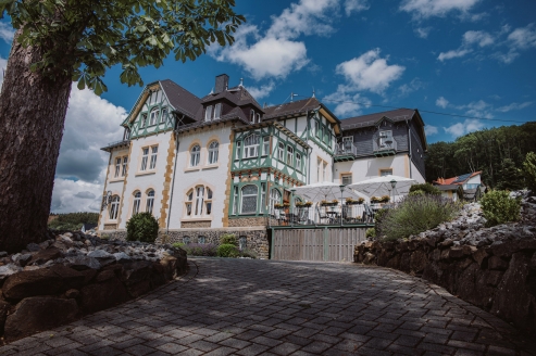 Ihre Alte Landratsvilla Hotel Bender begrüßt Sie im Westerwald!