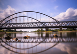 Bestaunen Sie die Elbbrücke Wittenbergs.