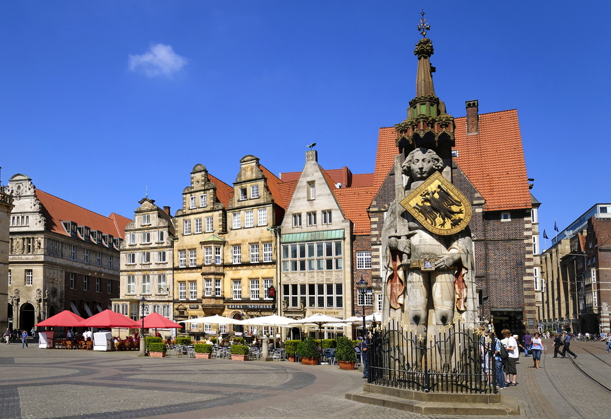 Das Bremer Rathaus mit dem Bremer Roland