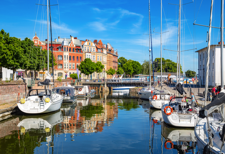 In der Nähe Ihres Inselhotels befindet sich die historische Stadt Stralsund, die Sie besichtigen können.