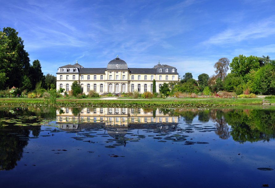 Das prachtvolle Poppelsdorfer Schloss in Bonn – ein architektonisches Juwel mit barocker Eleganz.