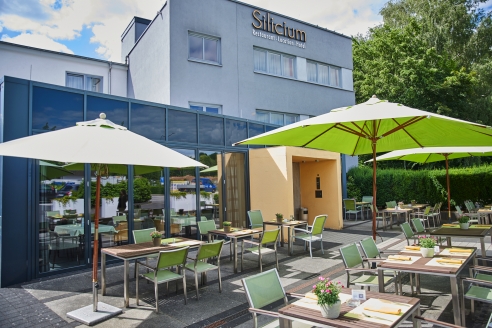 Terrasse vom Hotel Silicium